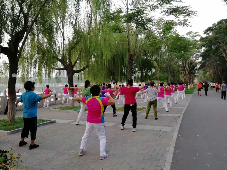 教程辅助“欢乐麻将开挂神器”详细分享装挂步骤教程-第2张图片