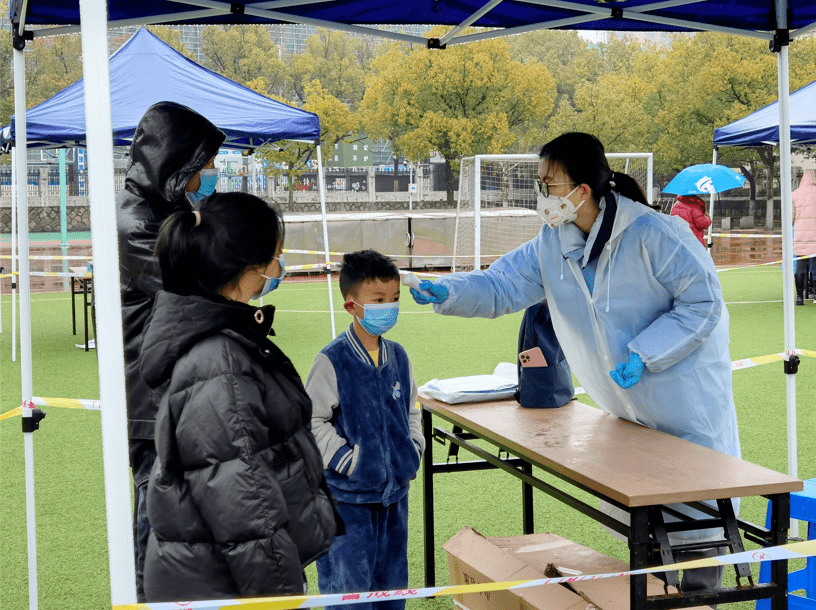 “杭州新增5例本土确诊” 杭州新增4例？-第1张图片