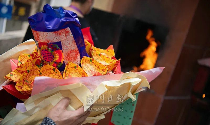 一键操作“今日花牌到底可以开挂吗”开挂辅助详细步骤-第2张图片