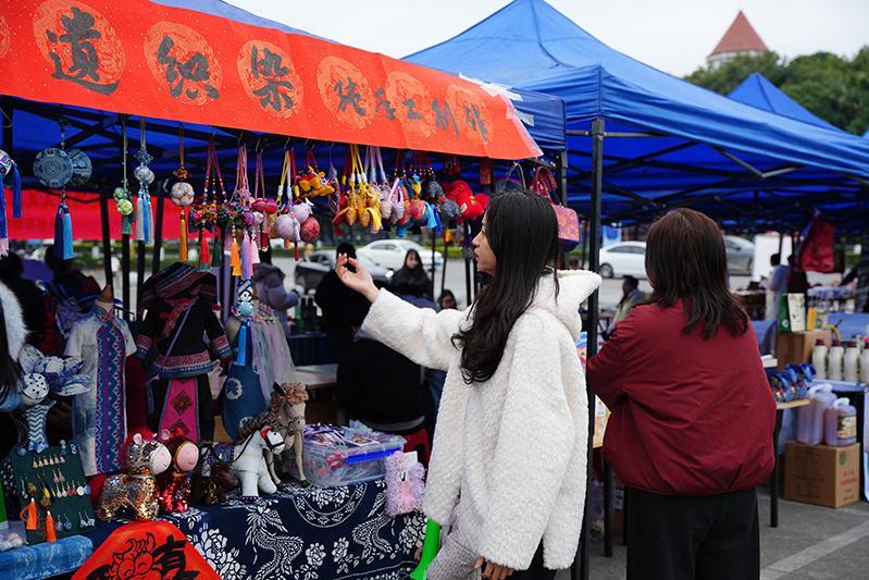 开挂辅助工具“WePoker开挂辅助软件靠谱吗”详细分享装挂步骤教程-第2张图片