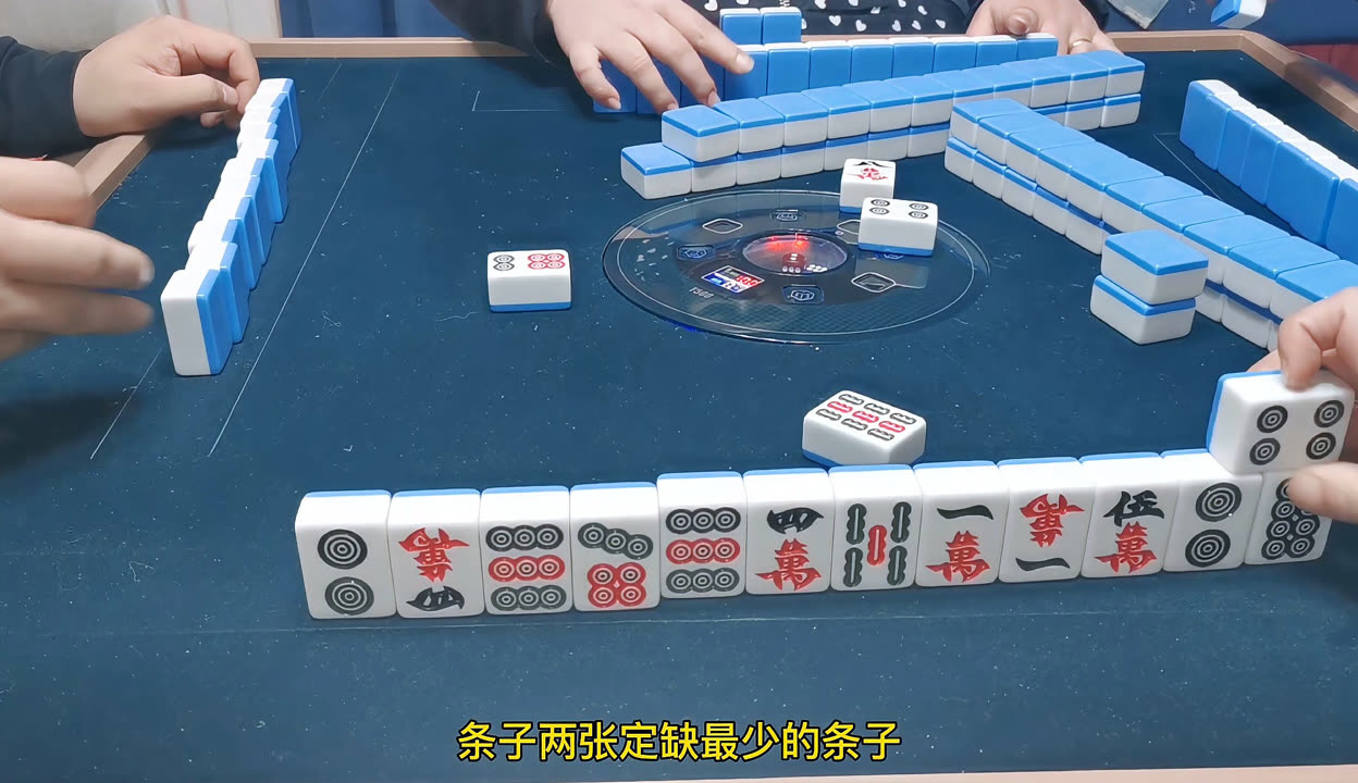 玩家必知“随意玩拼三张透视挂辅助器	”(其实真的能开挂)-第1张图片