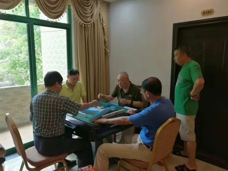 实测神器辅助“会友山西麻将开挂神器	”透视挂!详细分享装挂步骤-第2张图片